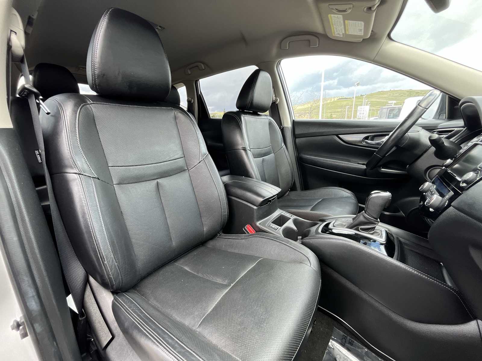 Thumbnail: 2018 Nissan Rogue - 14