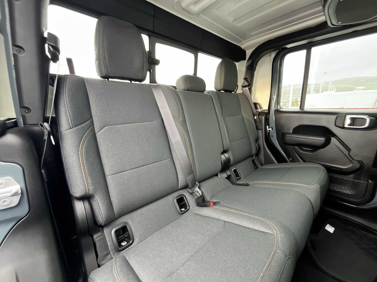 Thumbnail: 2026 Jeep Gladiator - 13