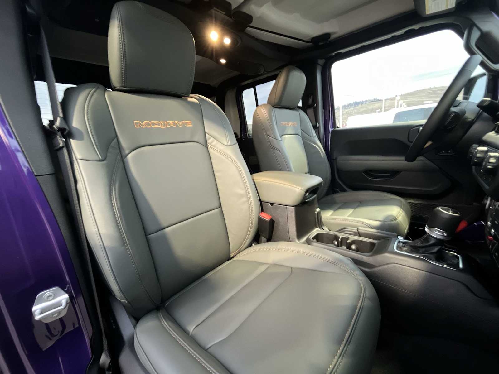 Thumbnail: 2026 Jeep Gladiator - 14