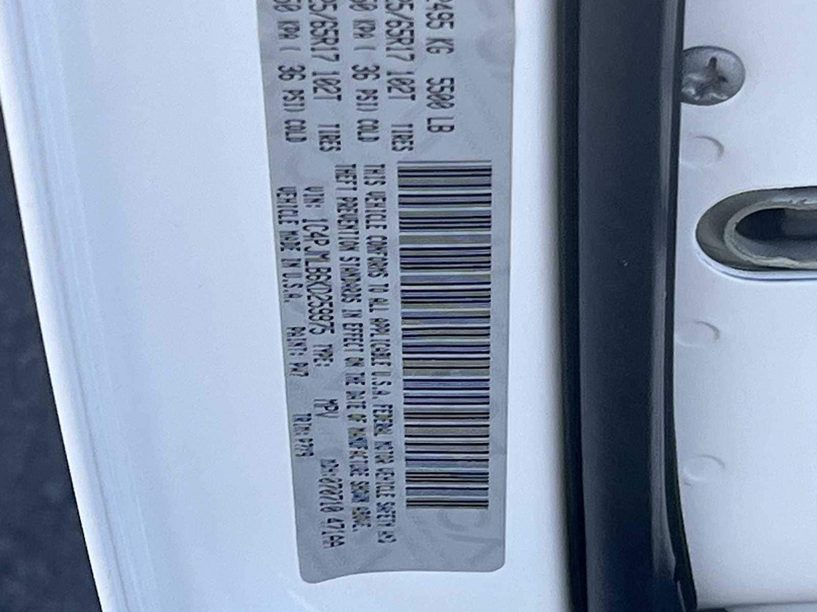 Thumbnail: 2019 Jeep Cherokee - 21