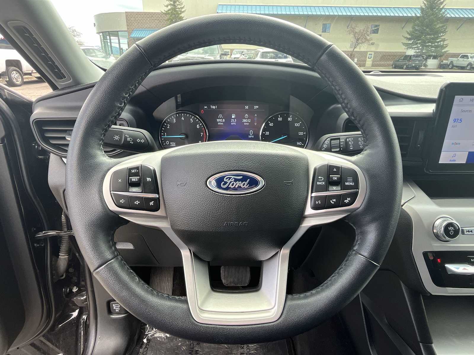 Thumbnail: 2023 Ford Explorer - 15