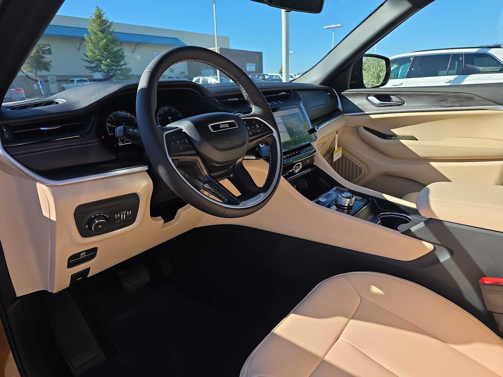 Thumbnail: 2026 Jeep Grand Cherokee - 2