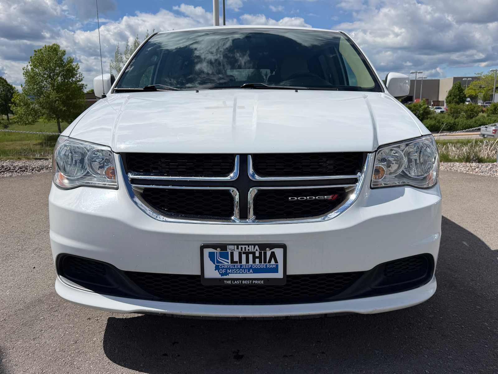 Thumbnail: 2016 Dodge Grand Caravan - 2