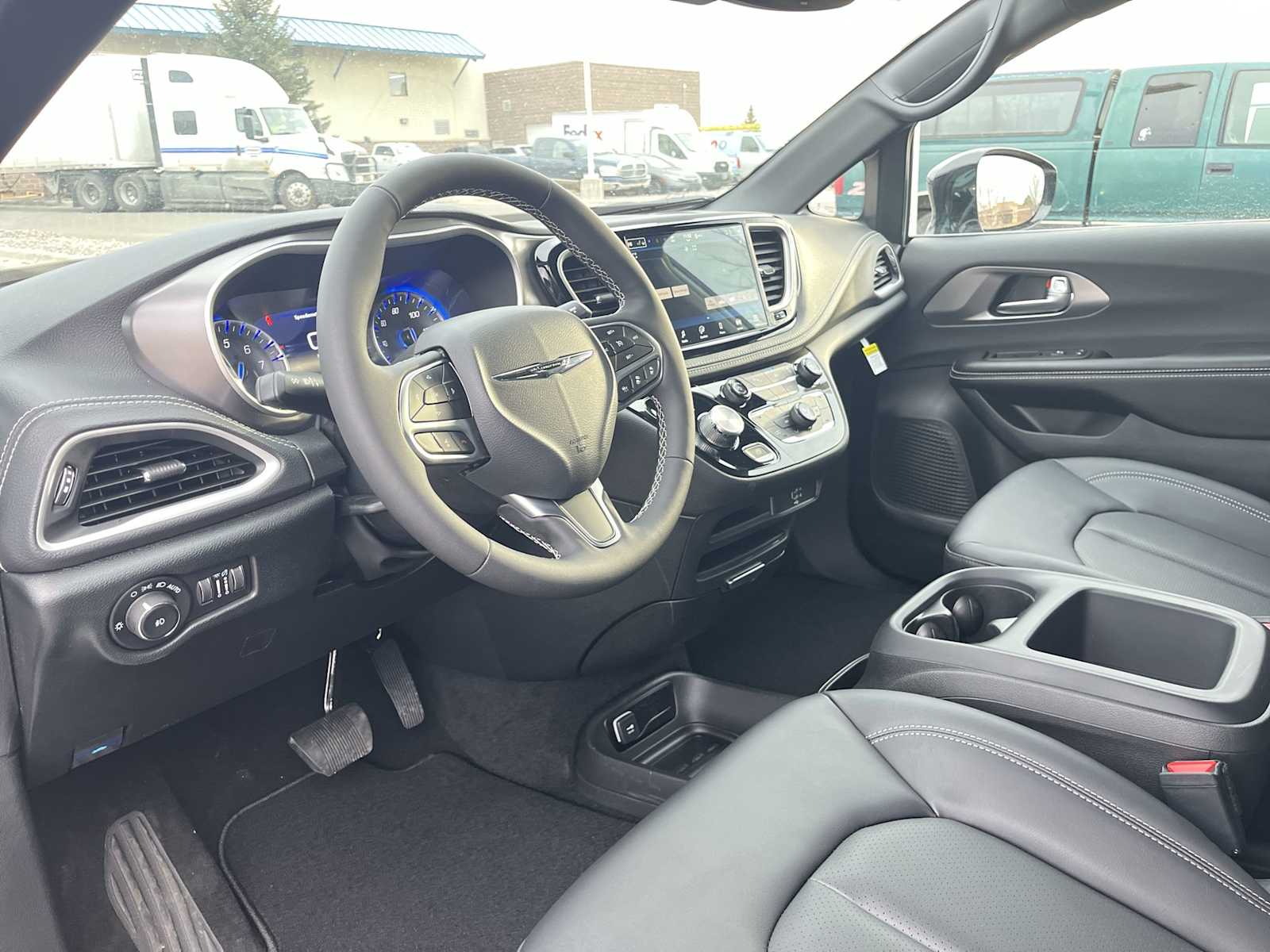 Thumbnail: 2026 Chrysler Pacifica - 2