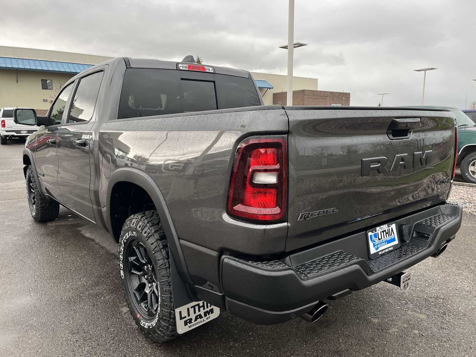 Thumbnail: 2026 RAM 1500 - 4