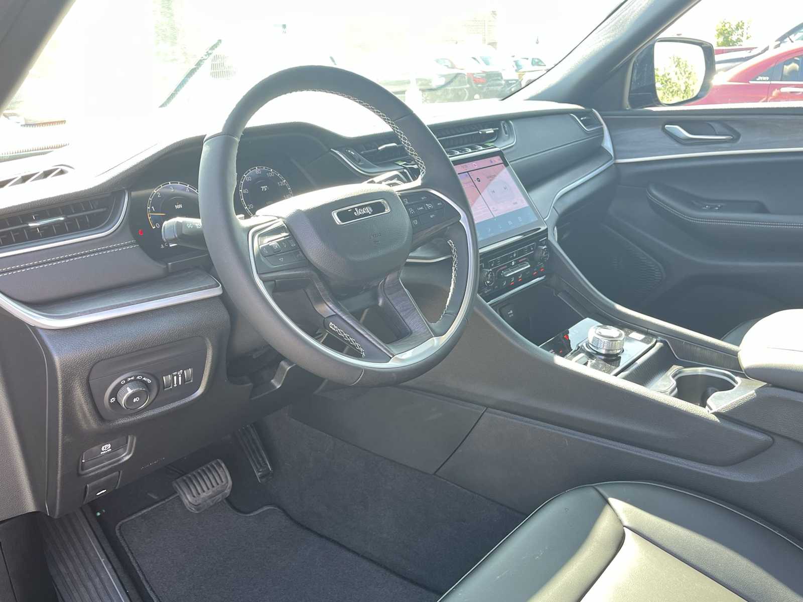 Thumbnail: 2025 Jeep Grand Cherokee - 2