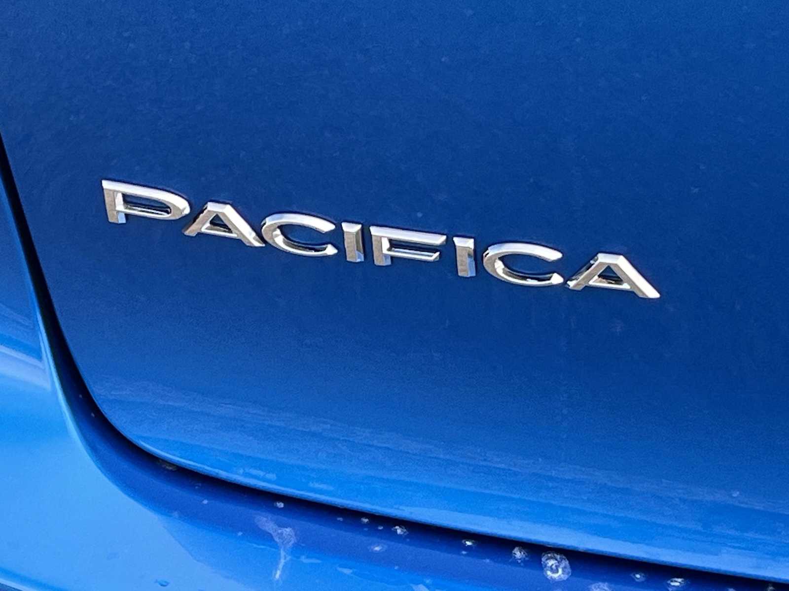 Thumbnail: 2026 Chrysler Pacifica - 7