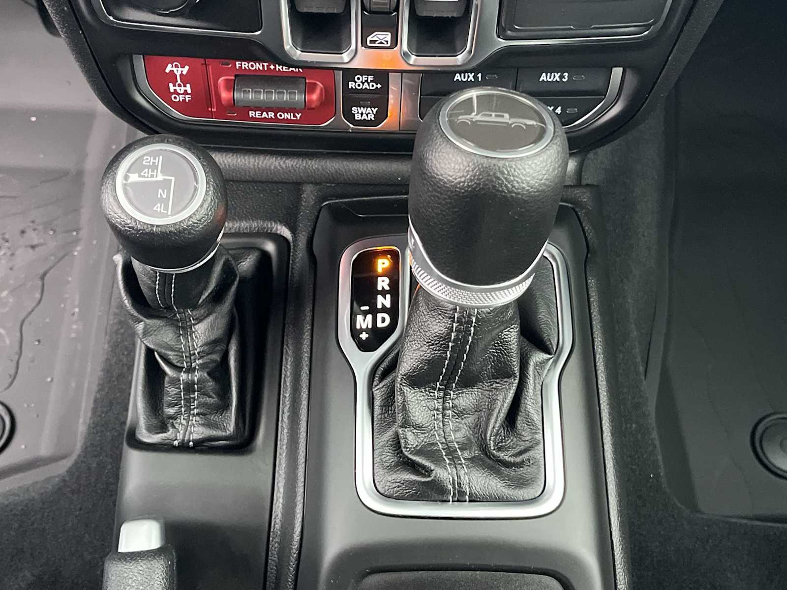 Thumbnail: 2026 Jeep Gladiator - 17