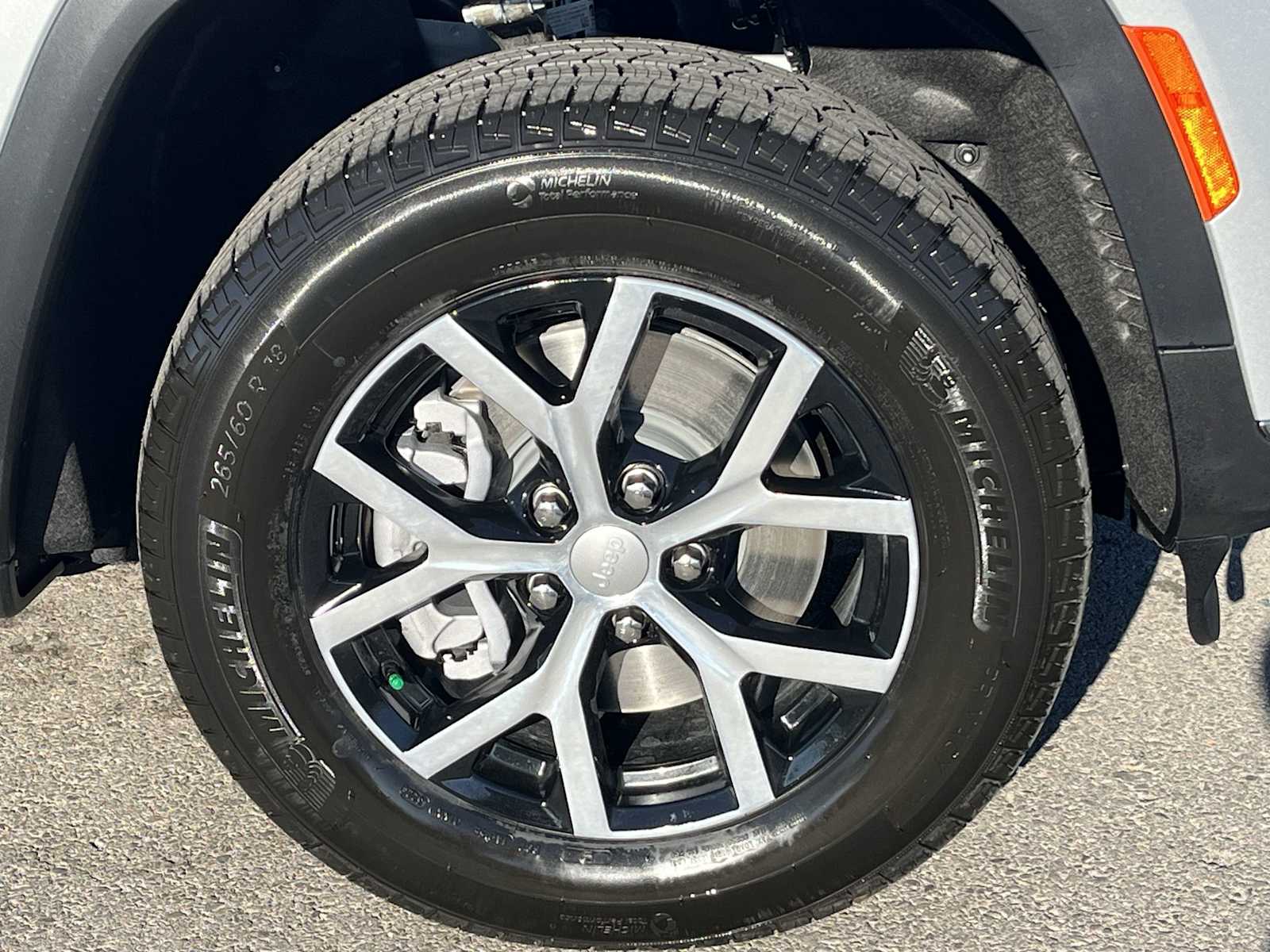 2025 Jeep Grand Cherokee Limited Edition 8