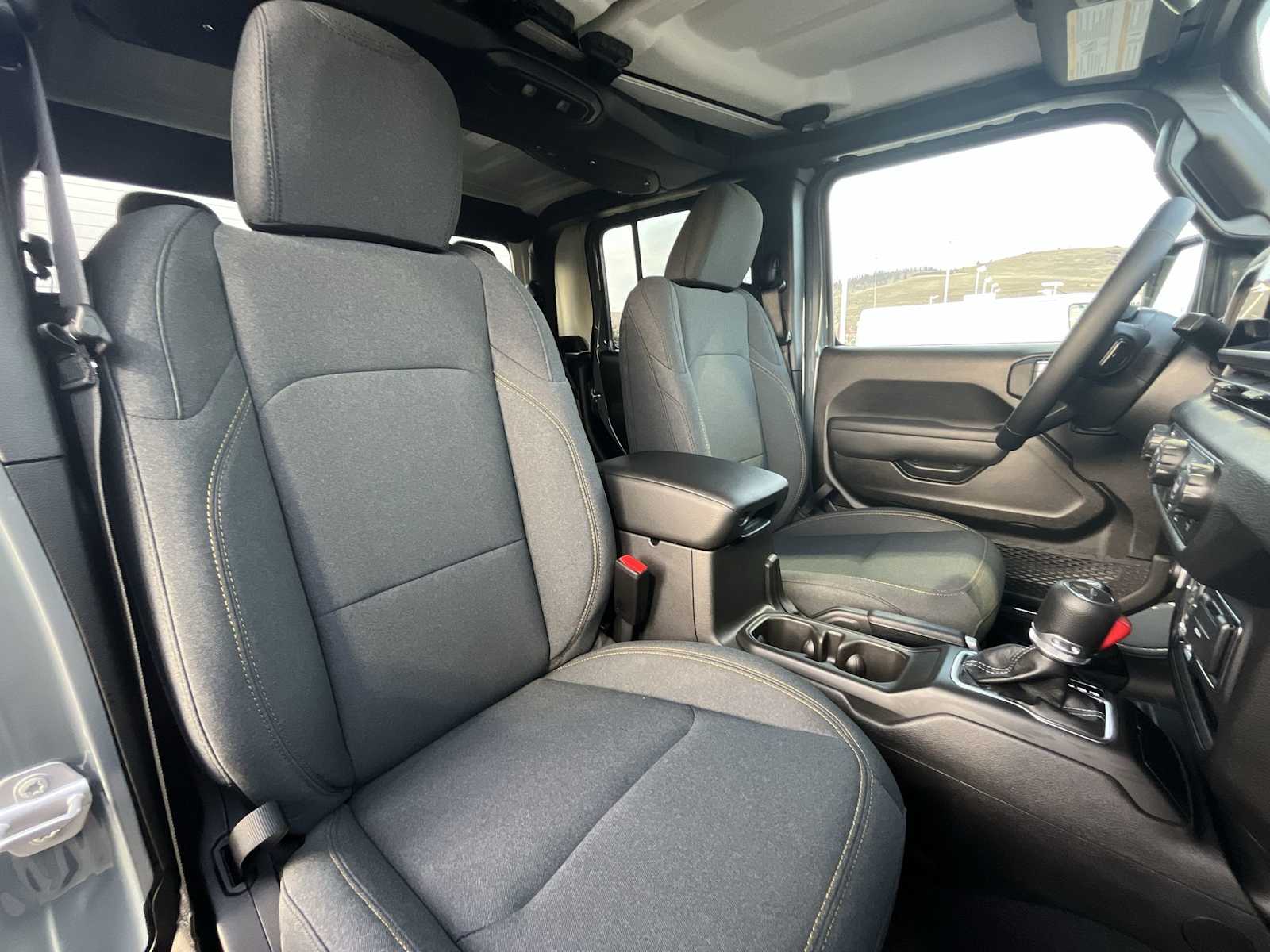 Thumbnail: 2026 Jeep Gladiator - 14