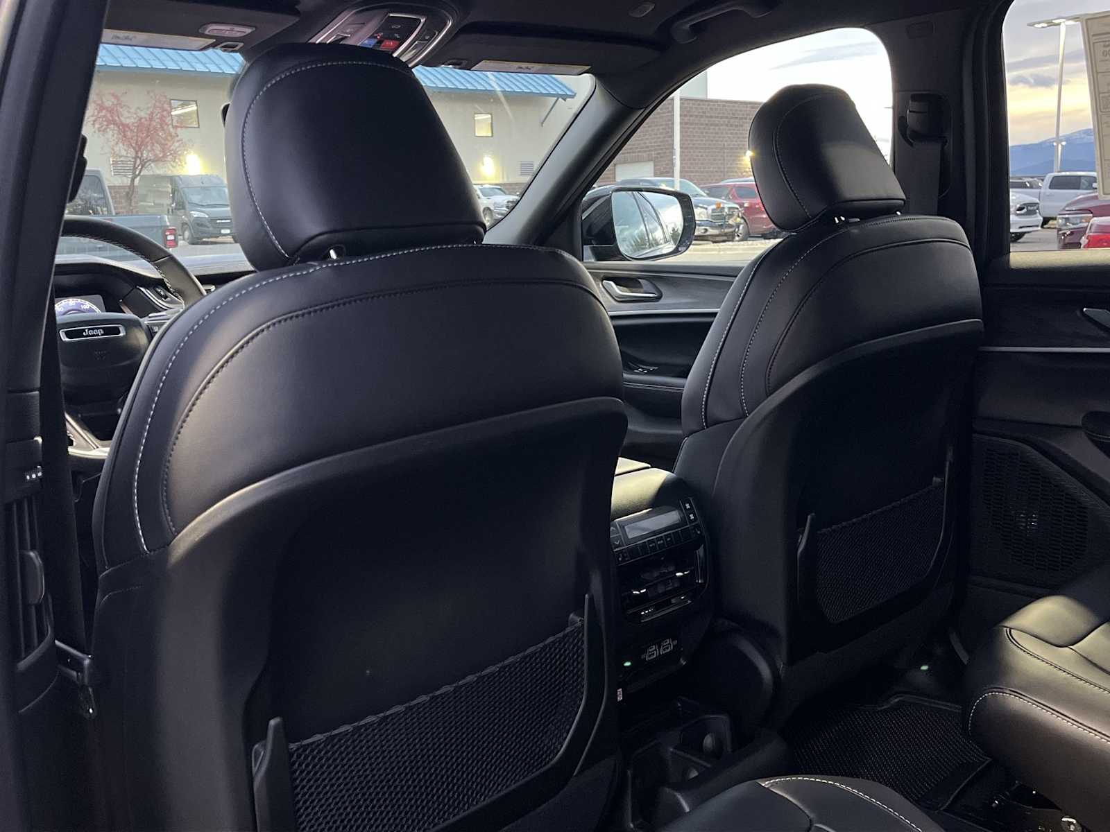 Thumbnail: 2025 Jeep Grand Cherokee - 12