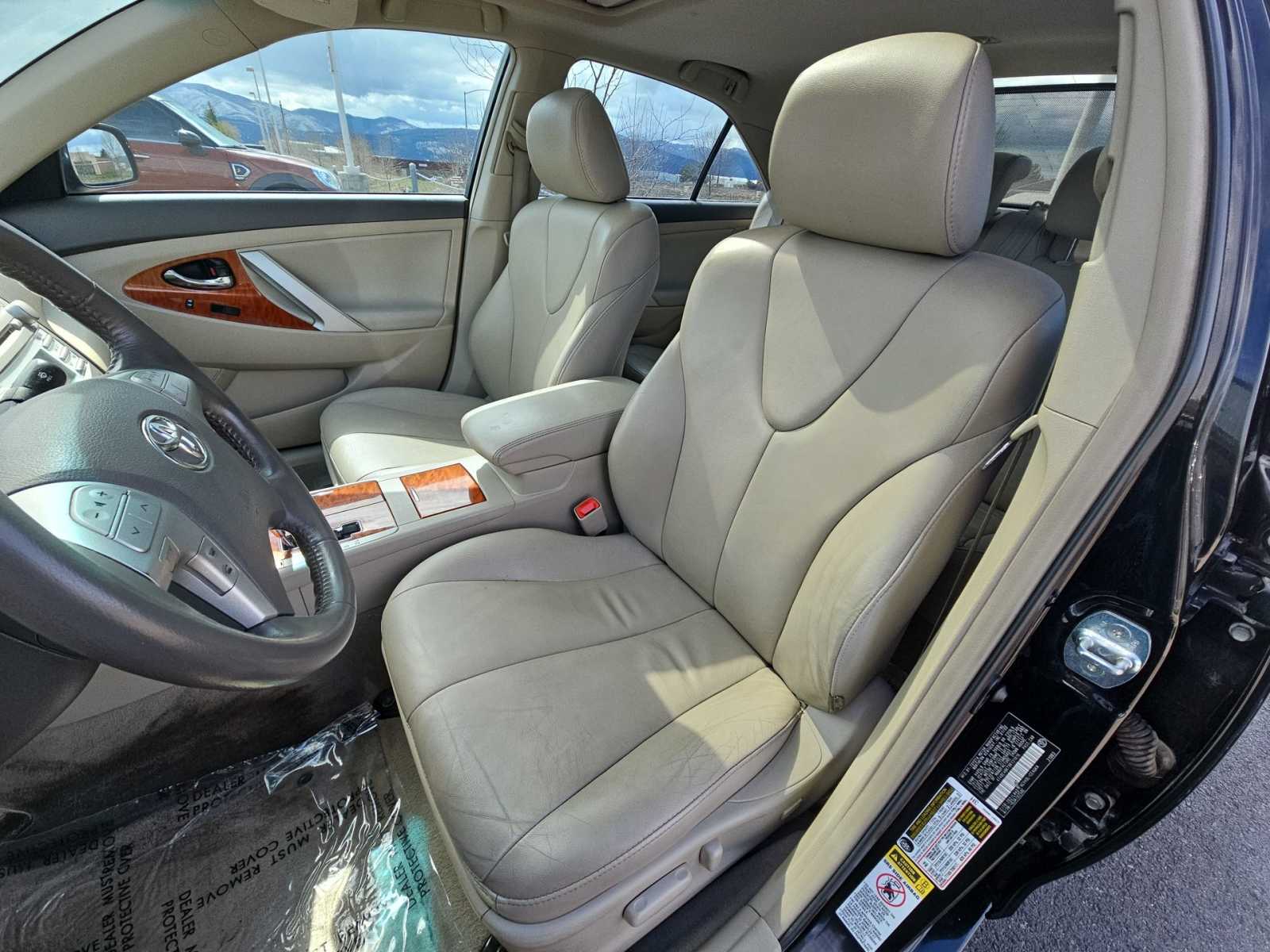 2009 Toyota Camry XLE 11