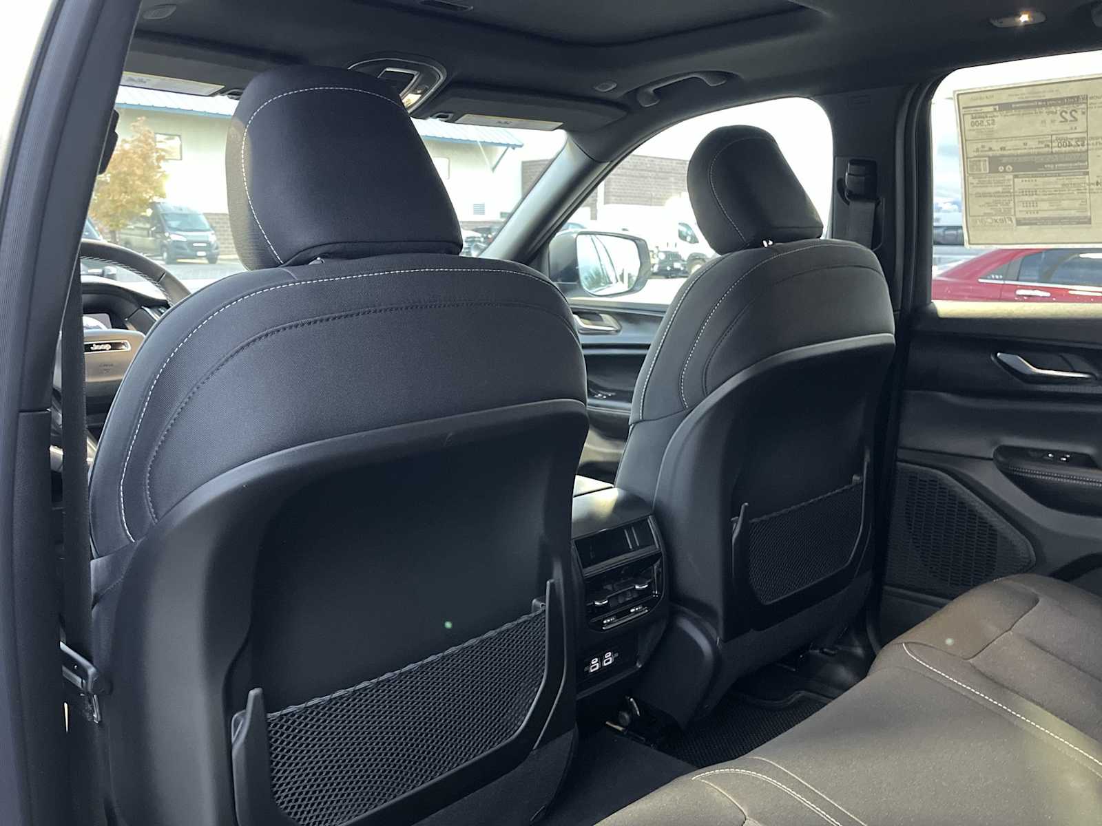 Thumbnail: 2025 Jeep Grand Cherokee - 12