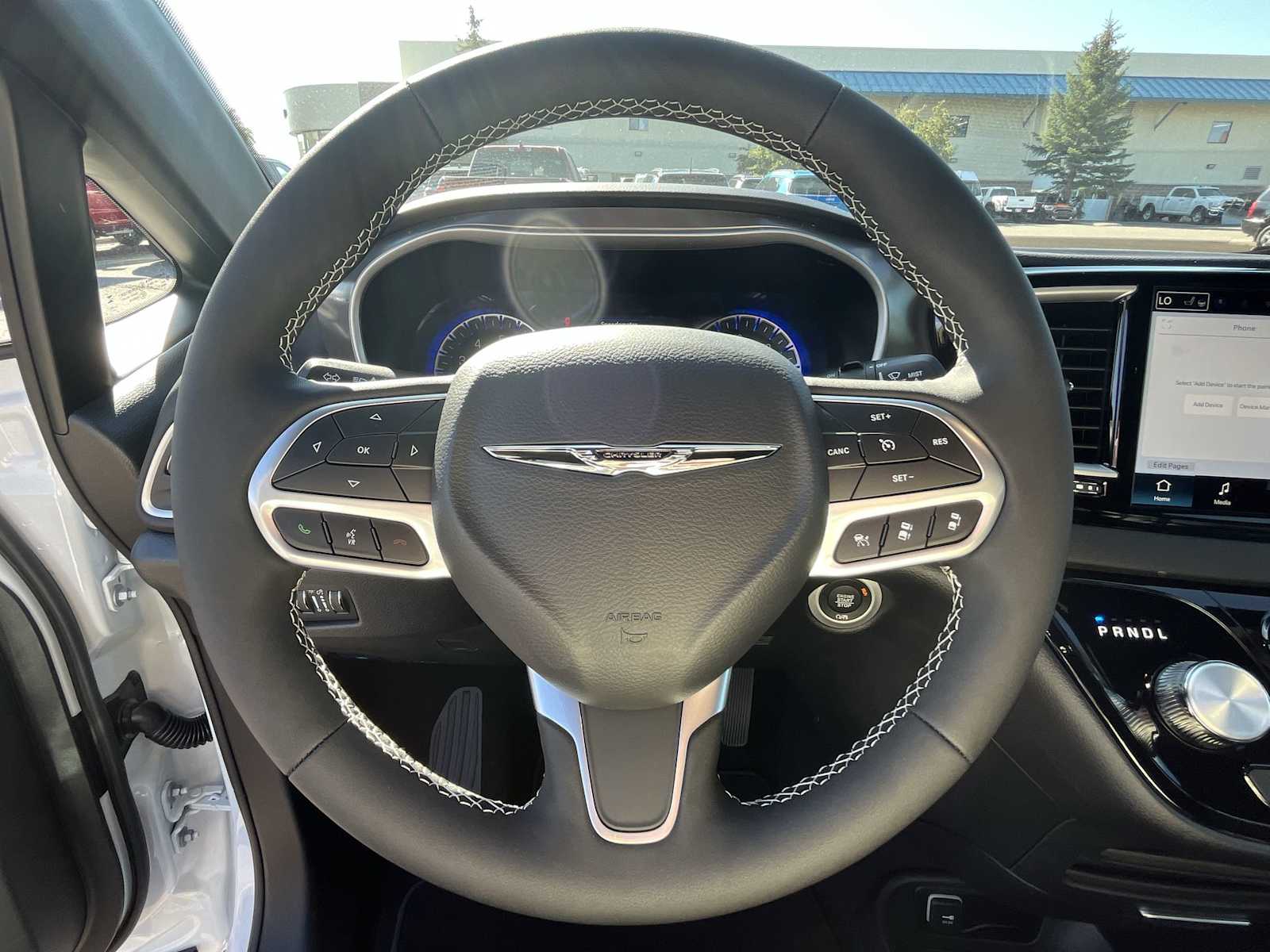 Thumbnail: 2025 Chrysler Voyager - 15