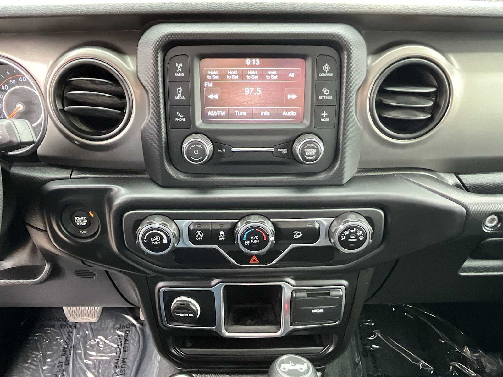 Thumbnail: 2020 Jeep Wrangler - 16