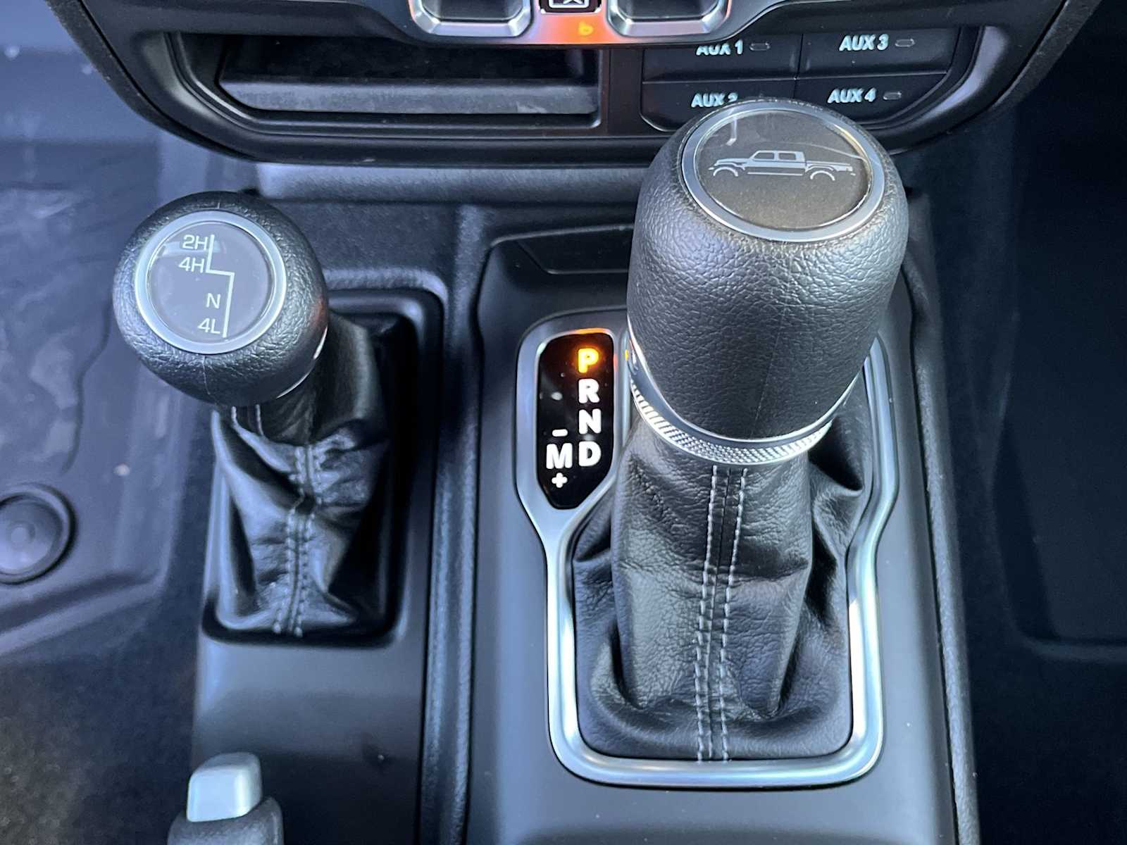 Thumbnail: 2026 Jeep Gladiator - 17