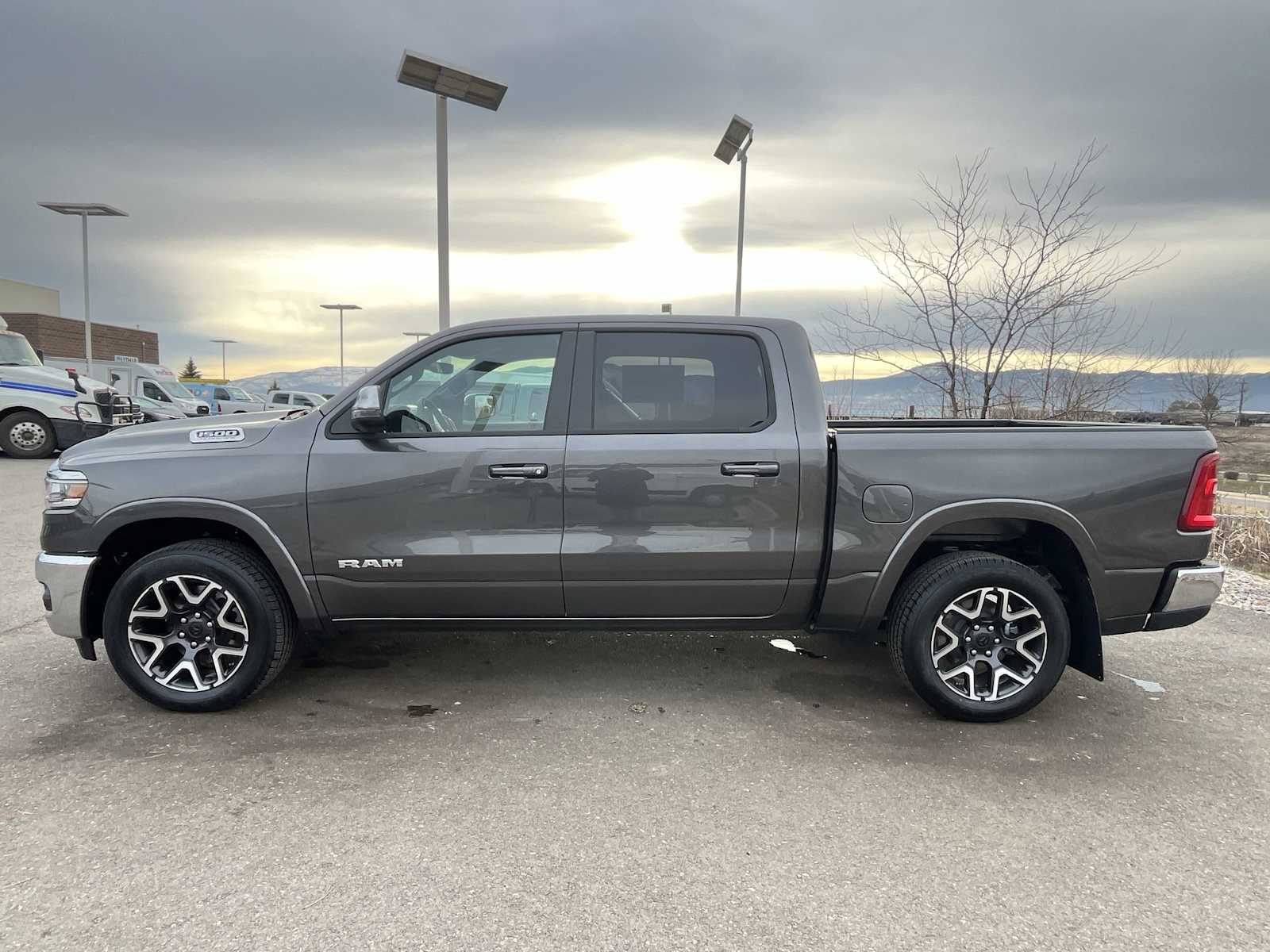 Thumbnail: 2026 RAM 1500 - 3