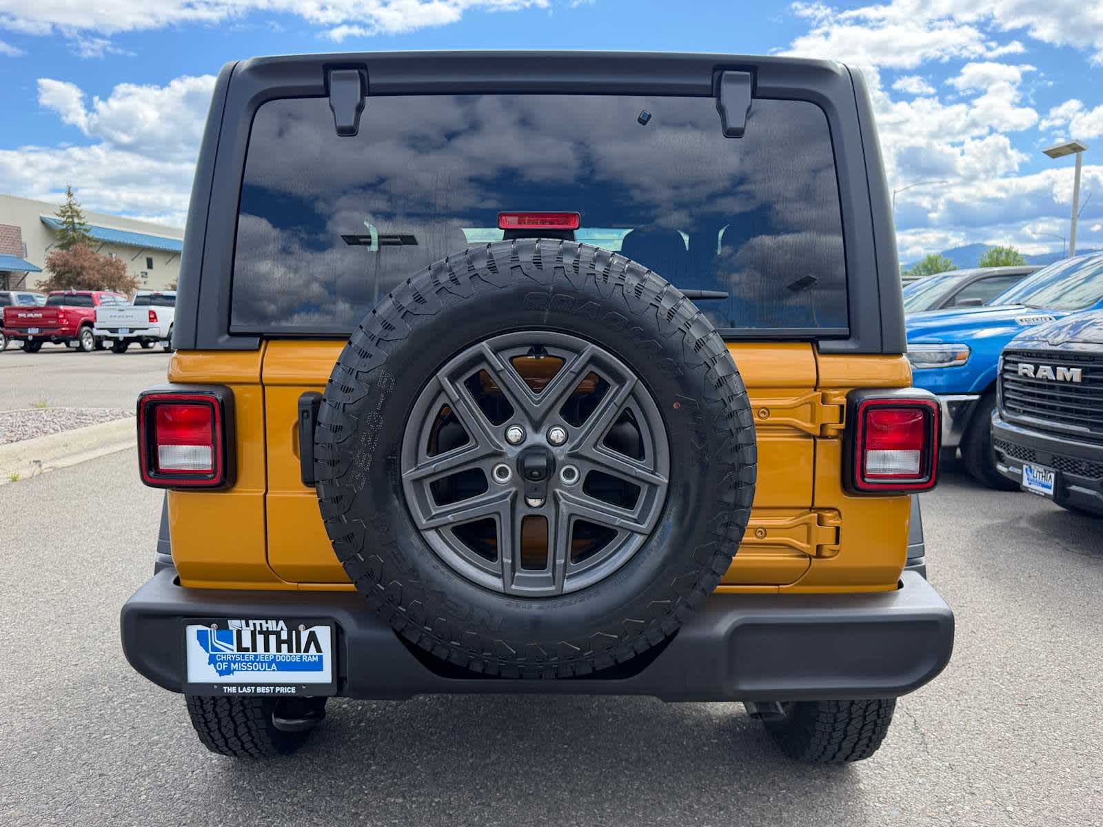 Thumbnail: 2026 Jeep Wrangler - 16