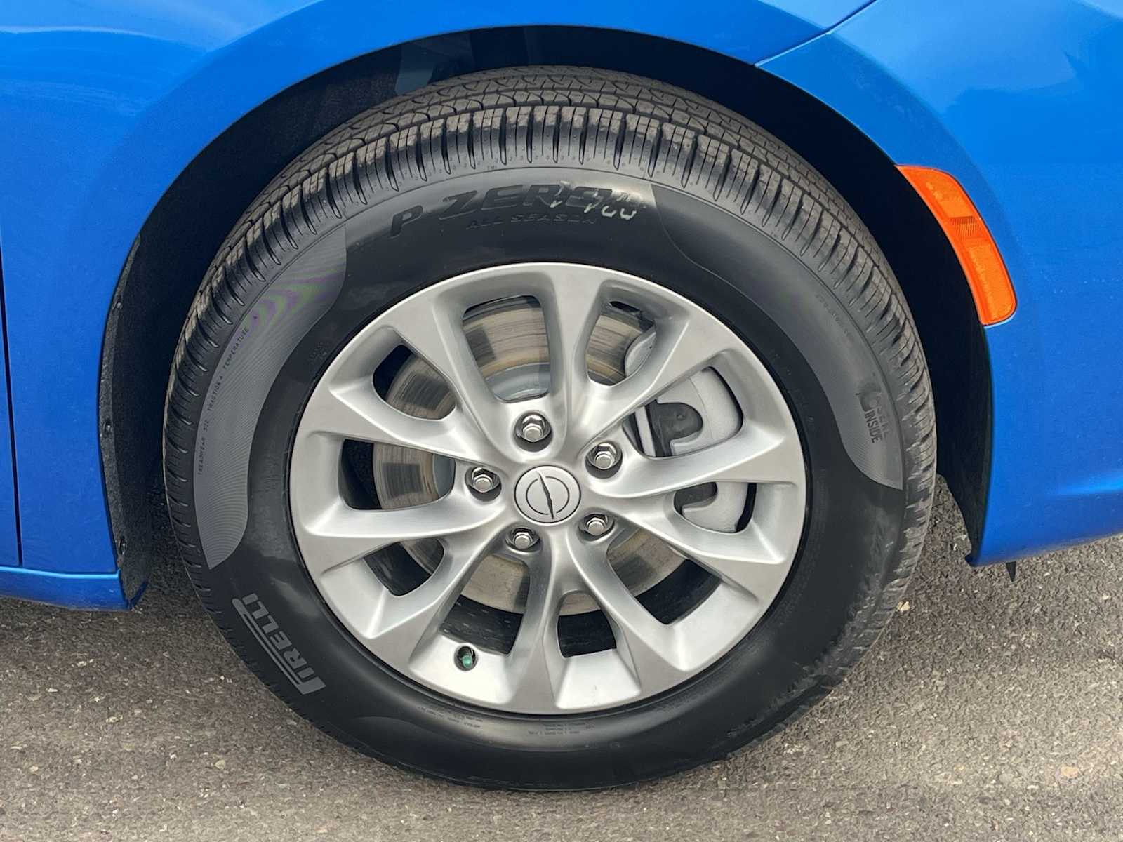 Thumbnail: 2026 Chrysler Pacifica - 8