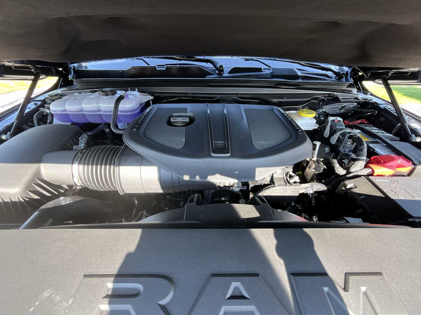 Thumbnail: 2026 RAM 1500 - 9