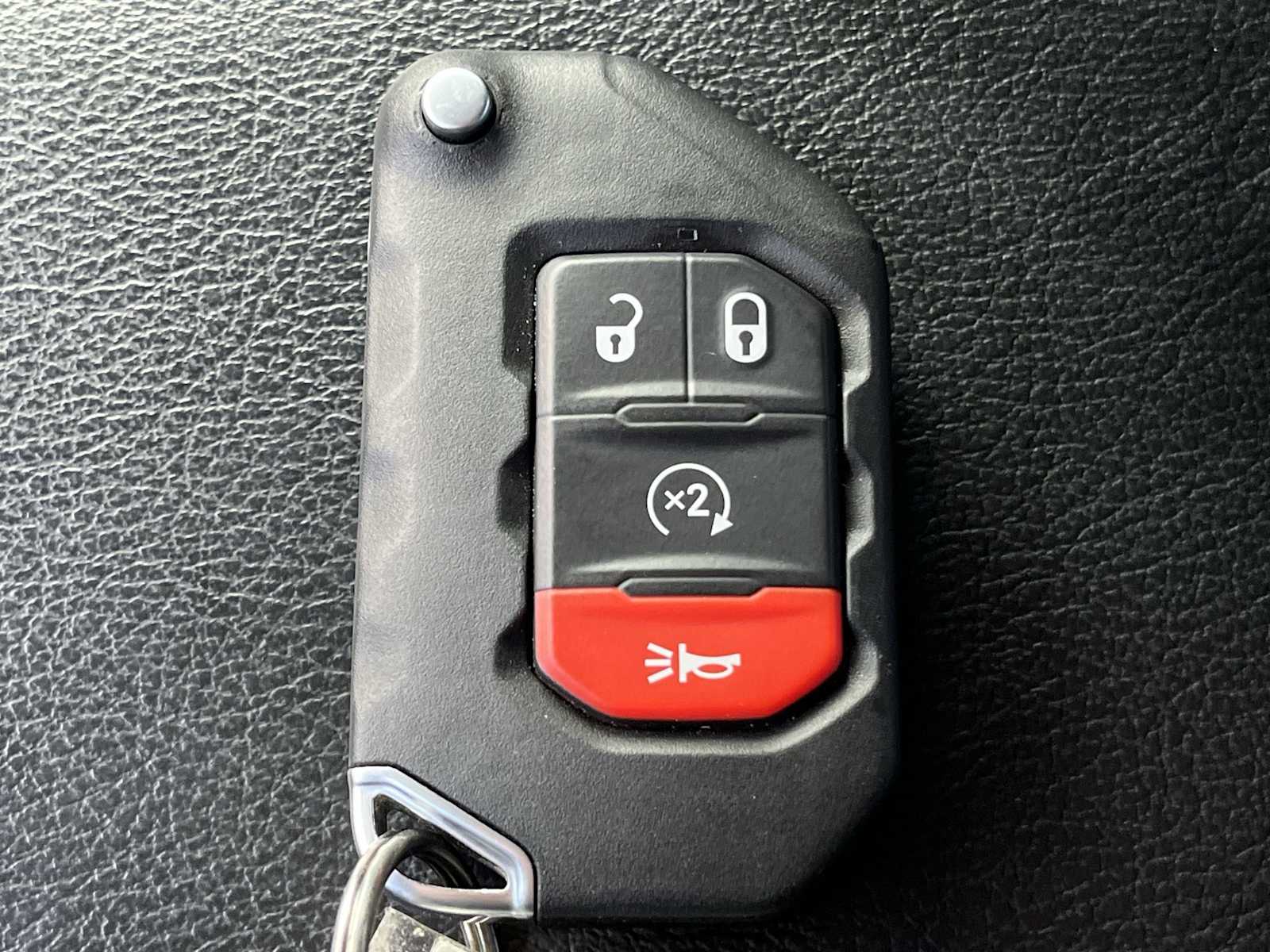 Thumbnail: 2023 Jeep Gladiator - 20