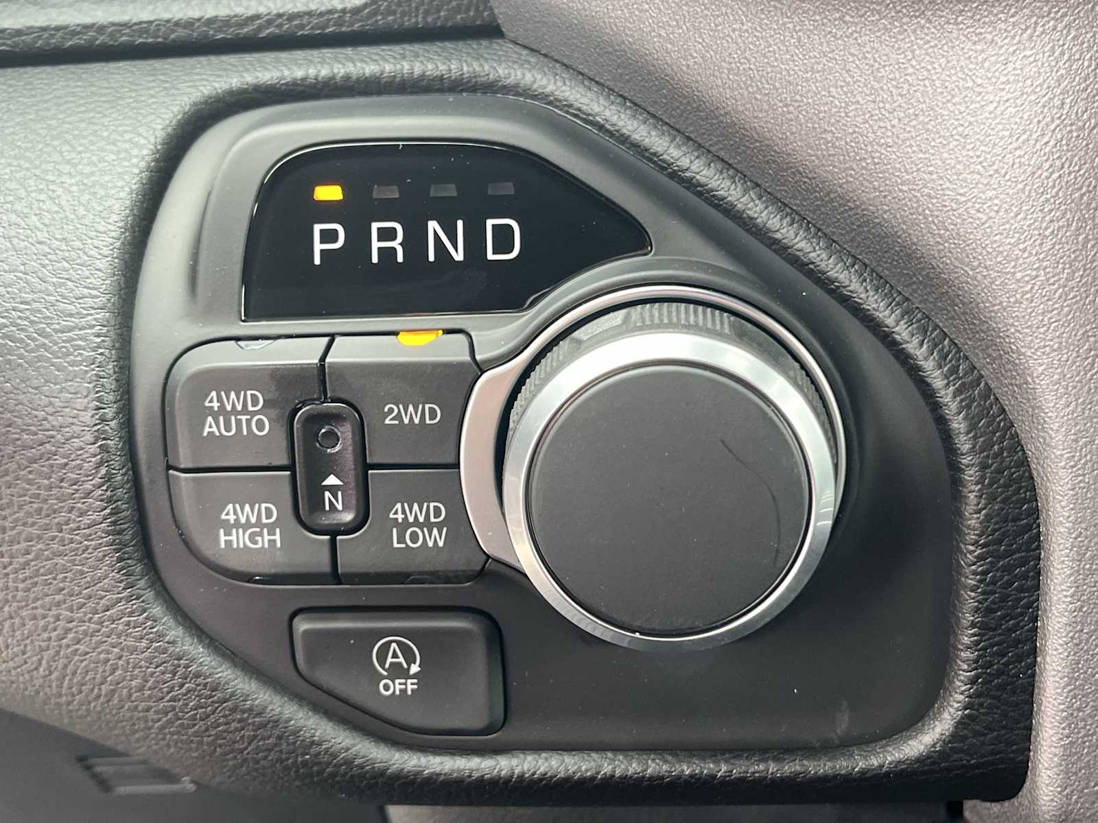 Thumbnail: 2025 RAM 1500 - 17