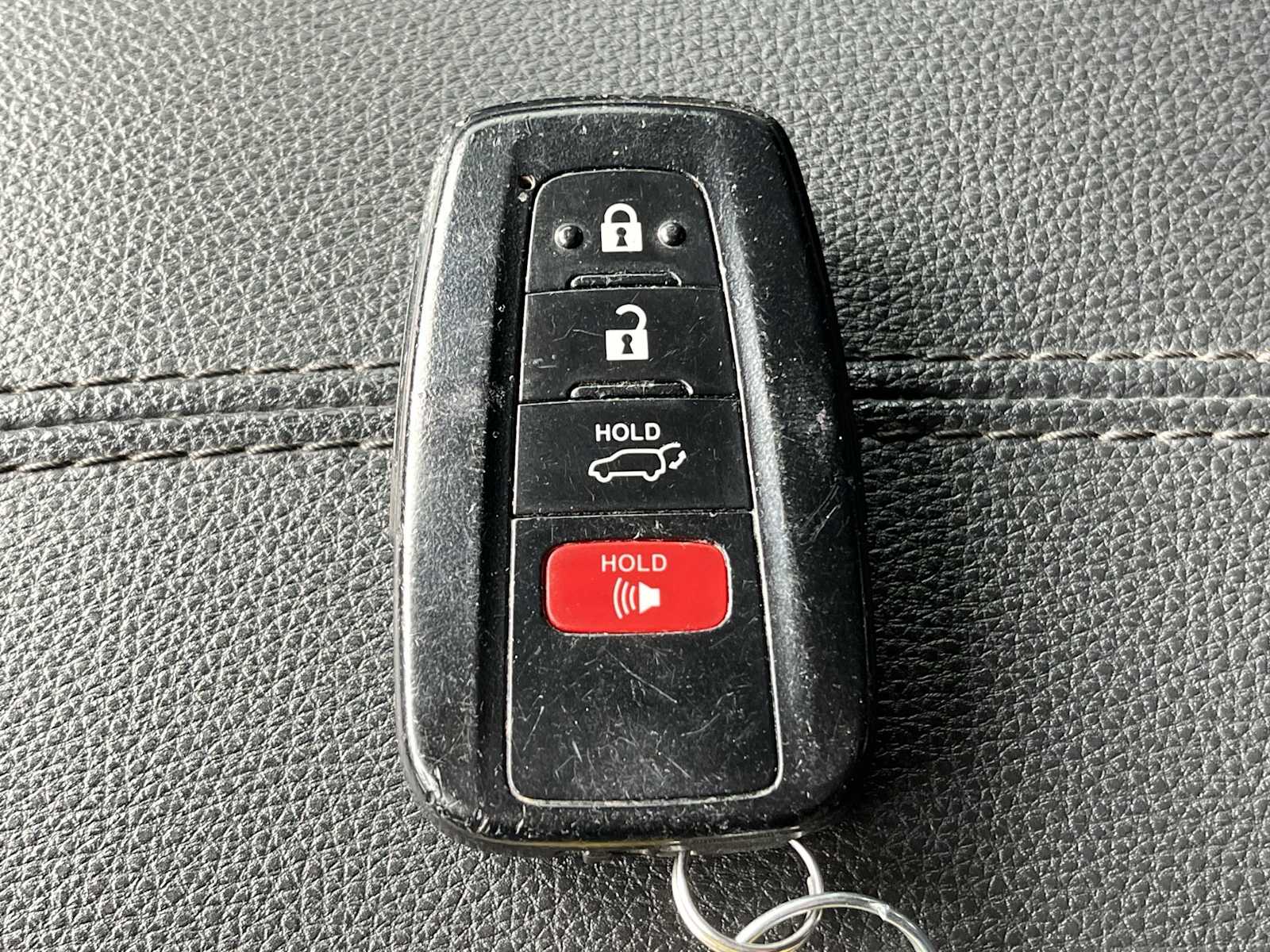 Thumbnail: 2020 Toyota RAV4 - 20