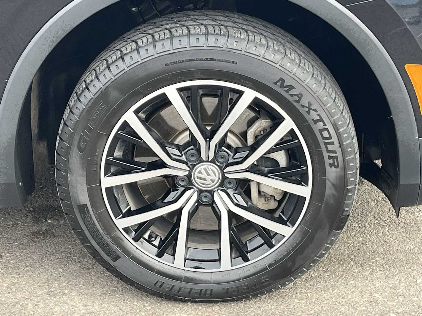 Thumbnail: 2021 Volkswagen Tiguan - 8