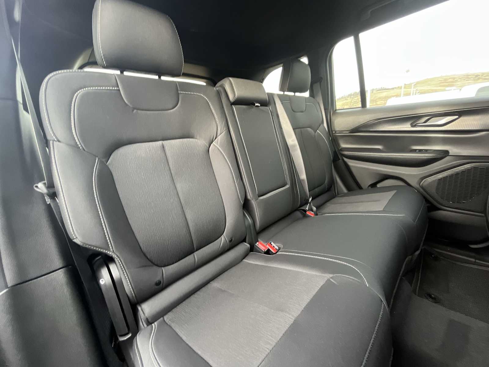 Thumbnail: 2025 Jeep Grand Cherokee - 13