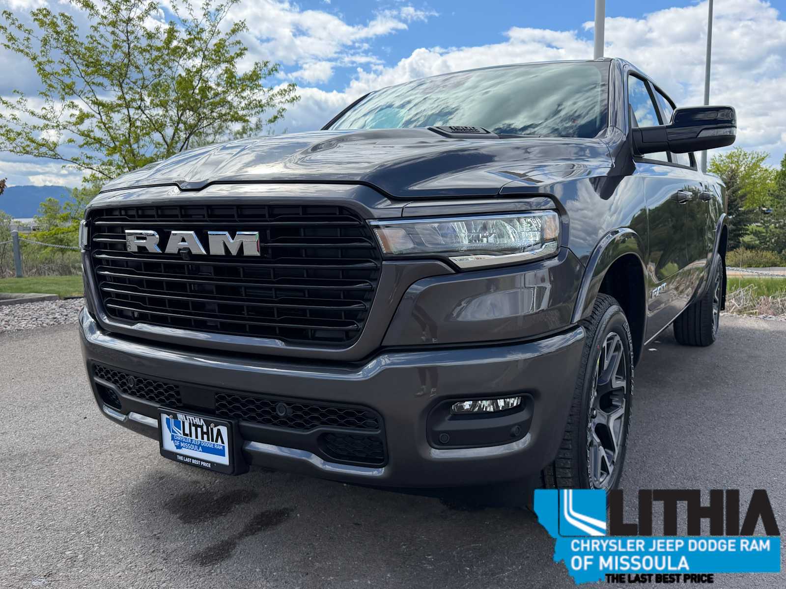 2026 RAM 1500 Laramie 4x4 Crew Cab 5'7's photo