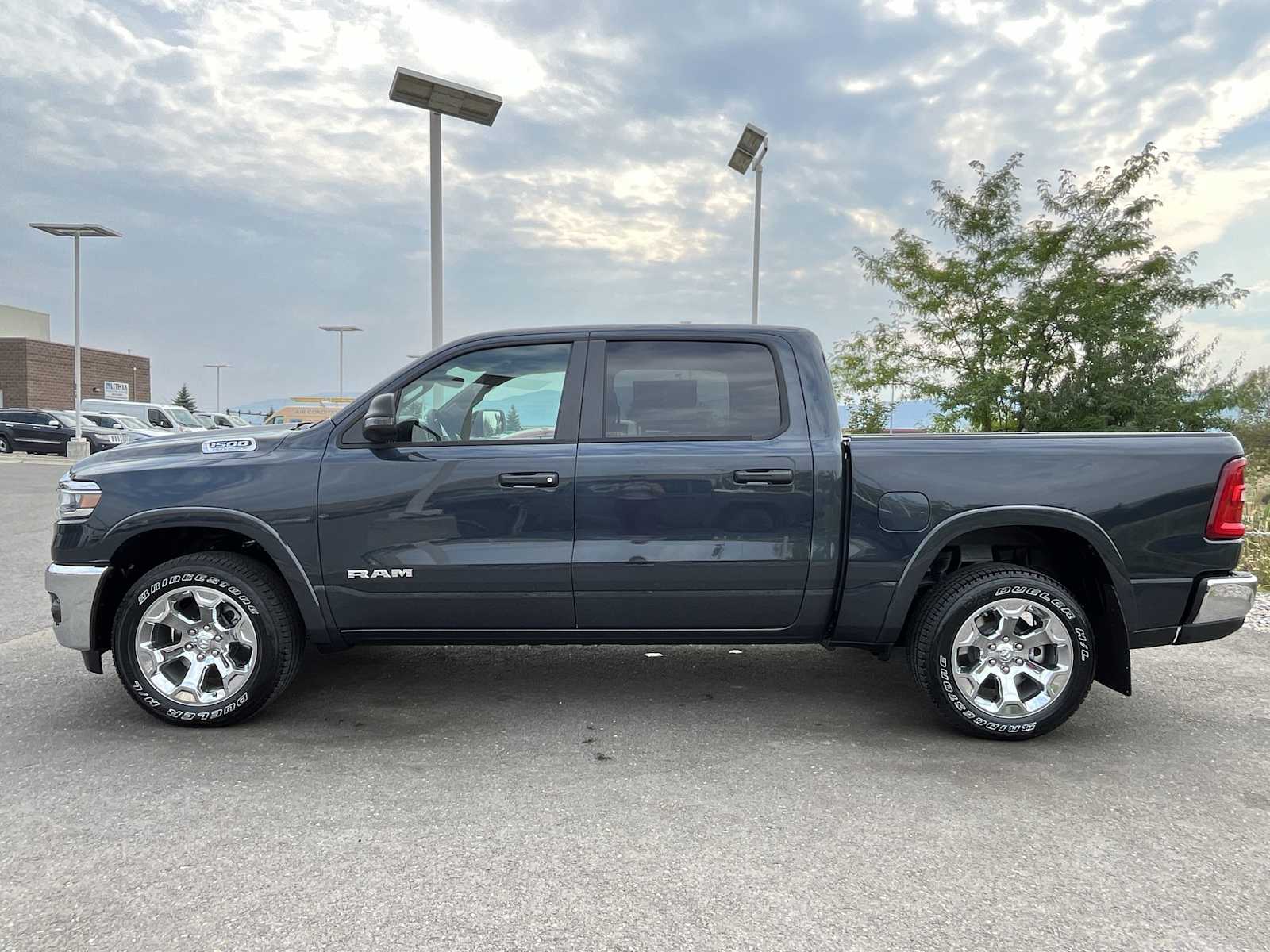 Thumbnail: 2026 RAM 1500 - 3