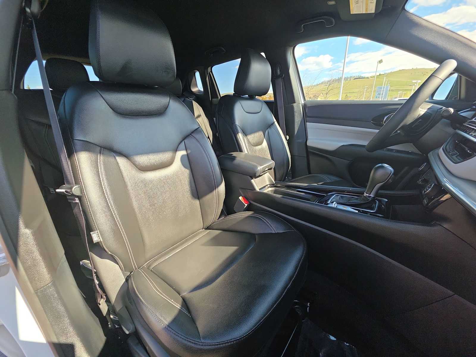 Thumbnail: 2025 Jeep Compass - 14