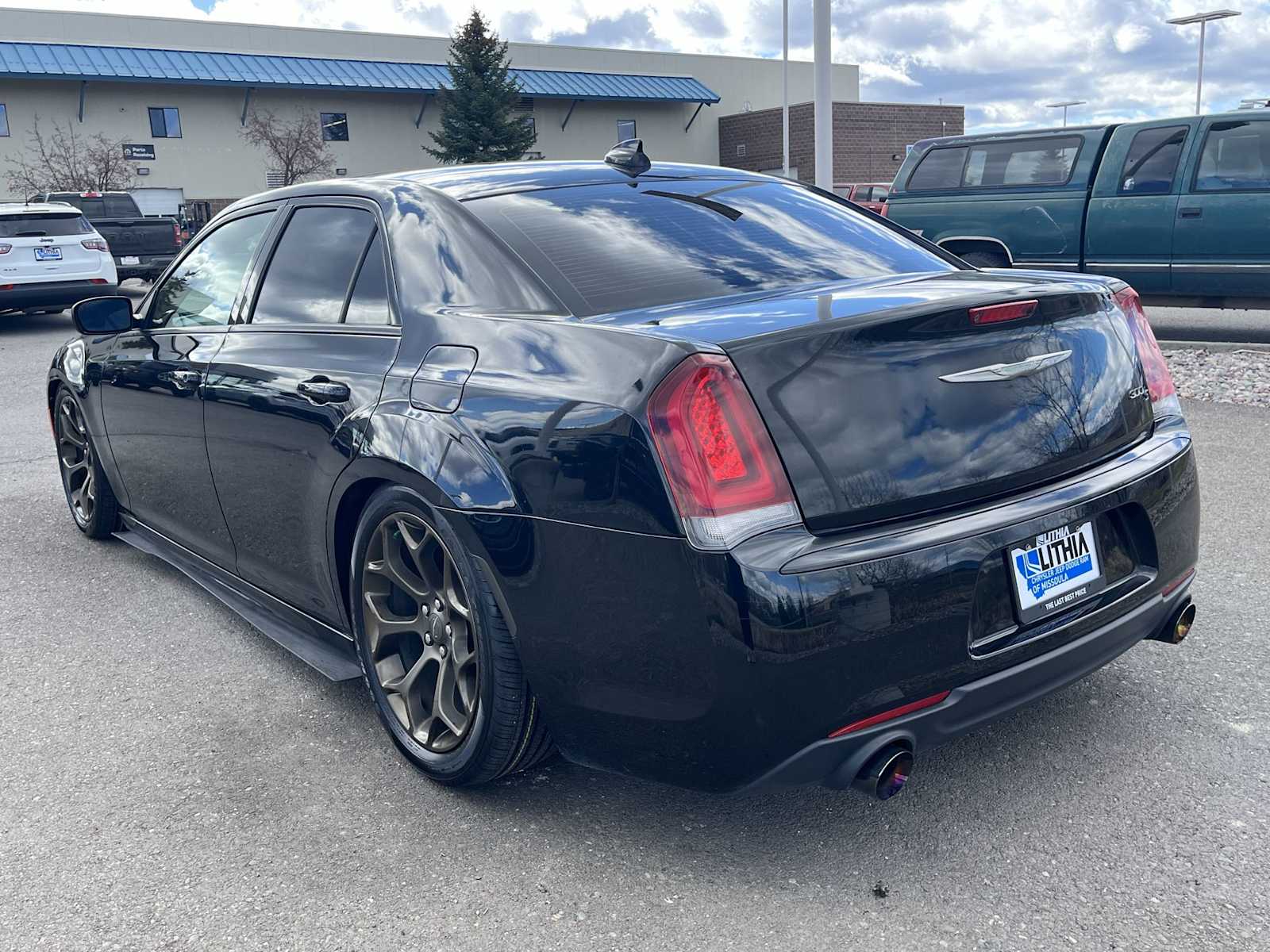 Thumbnail: 2017 Chrysler 300 - 4