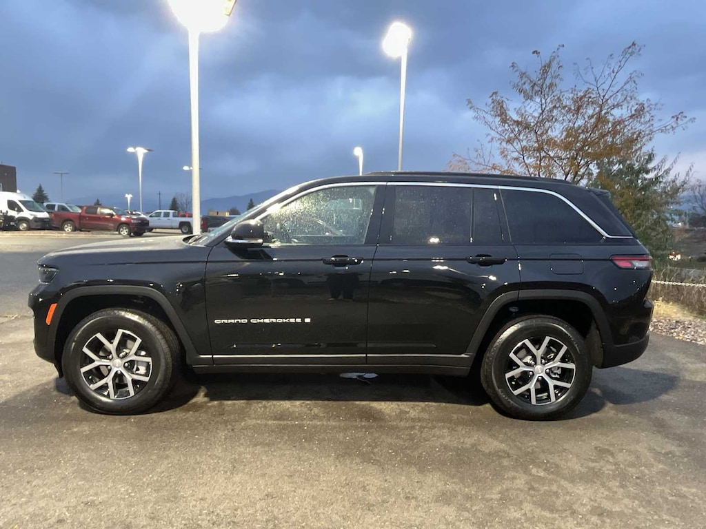 New 2025 Jeep Grand Cherokee LIMITED 4X4 Sport Utility