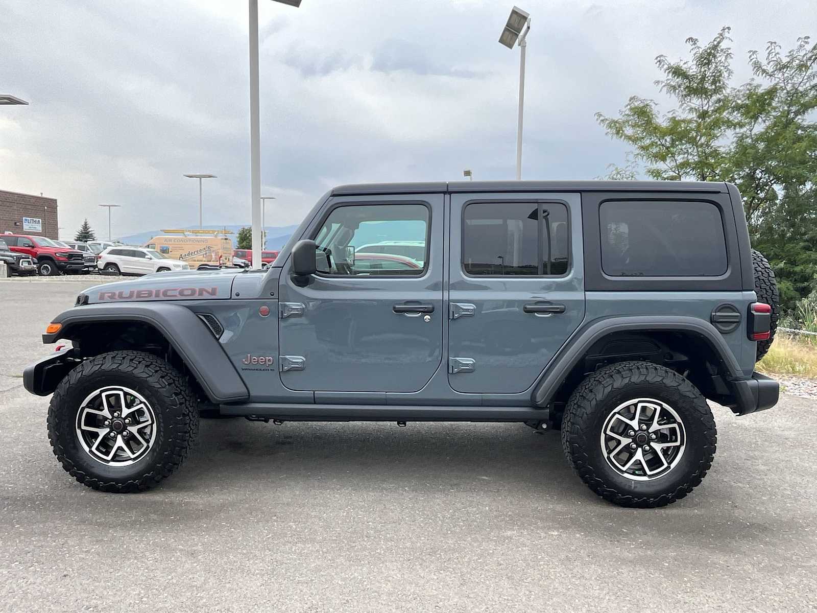 Thumbnail: 2025 Jeep Wrangler - 3