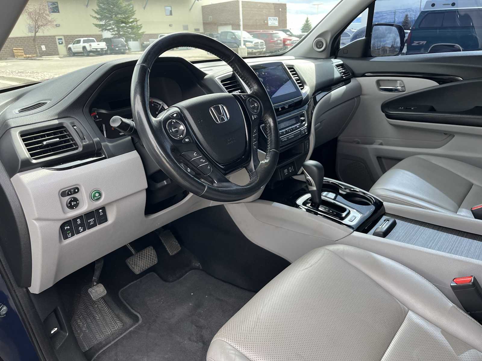 Thumbnail: 2017 Honda Ridgeline - 2