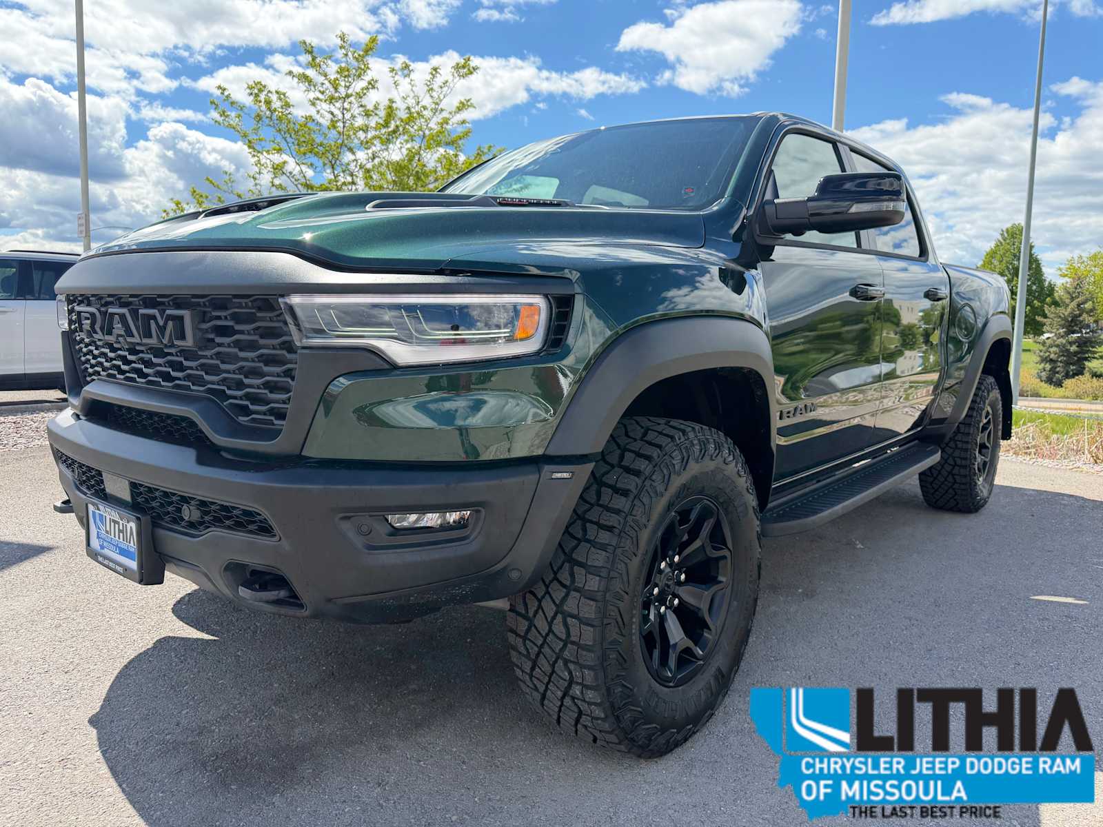 2026 RAM 1500 RHO 4x4 Crew Cab 5'7's photo