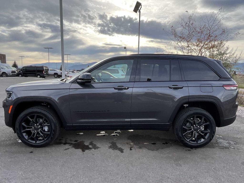 New 2025 Jeep Grand Cherokee LIMITED 4X4 Sport Utility