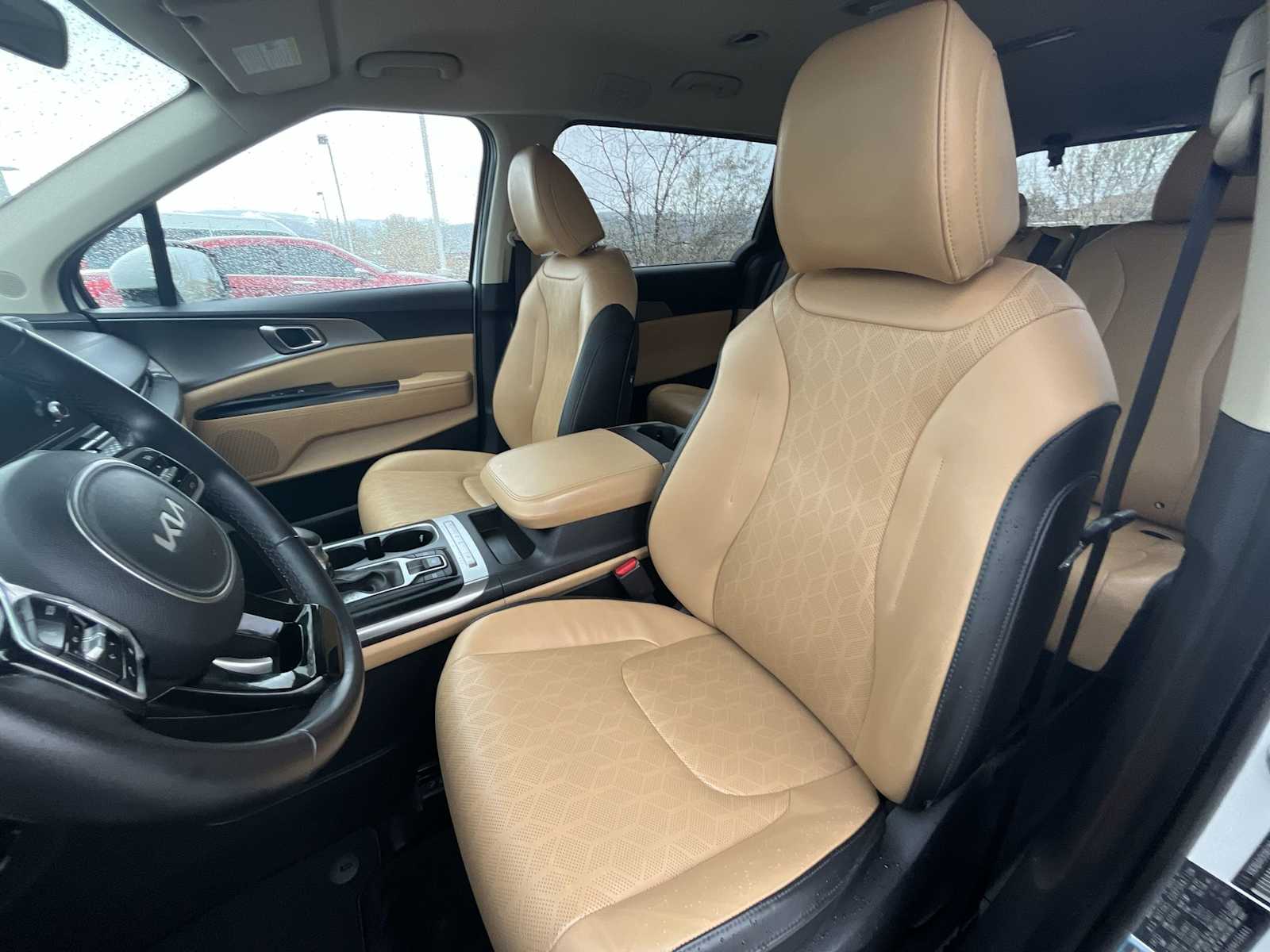 Thumbnail: 2022 Kia Carnival - 11