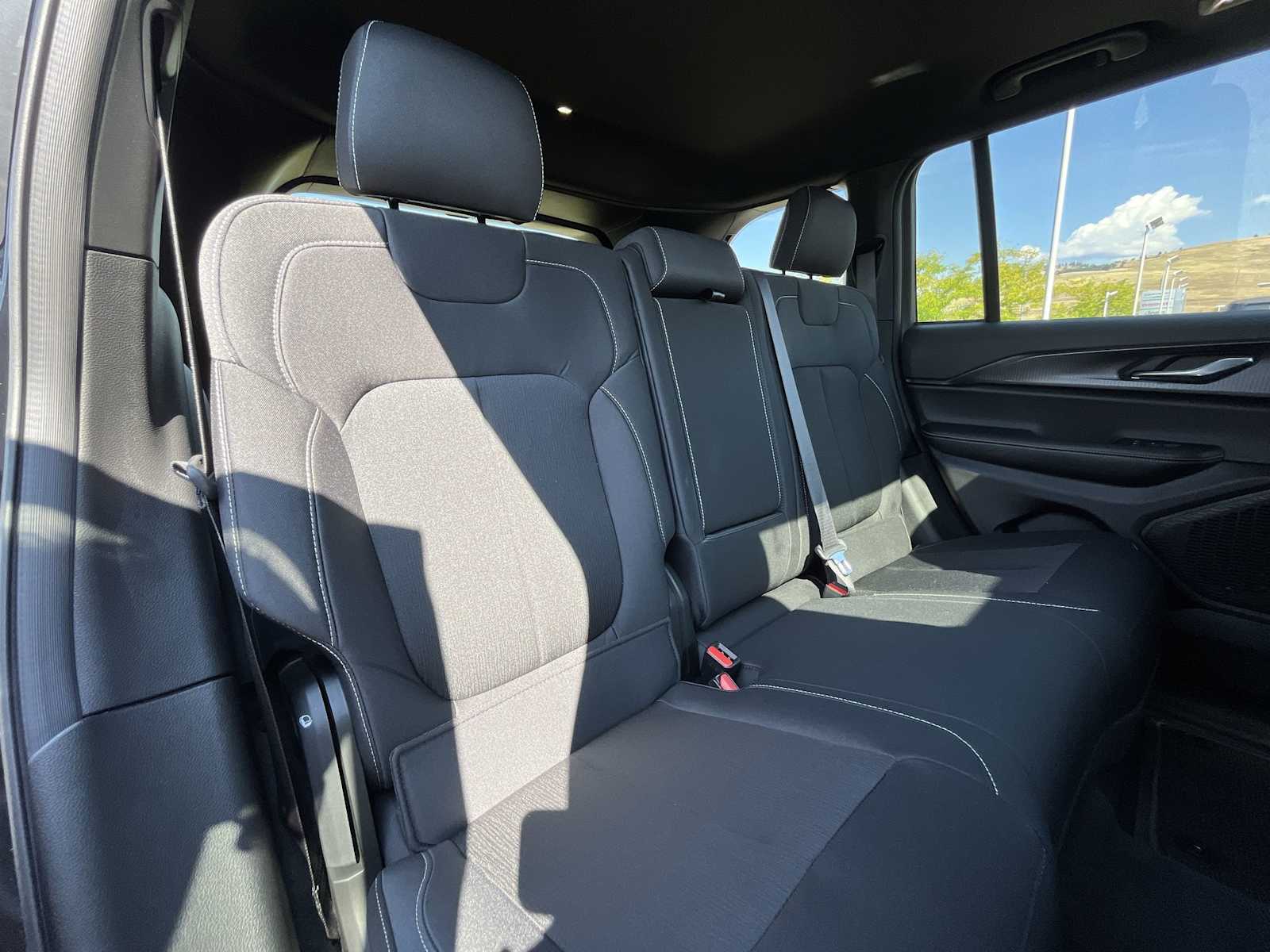 Thumbnail: 2025 Jeep Grand Cherokee - 13