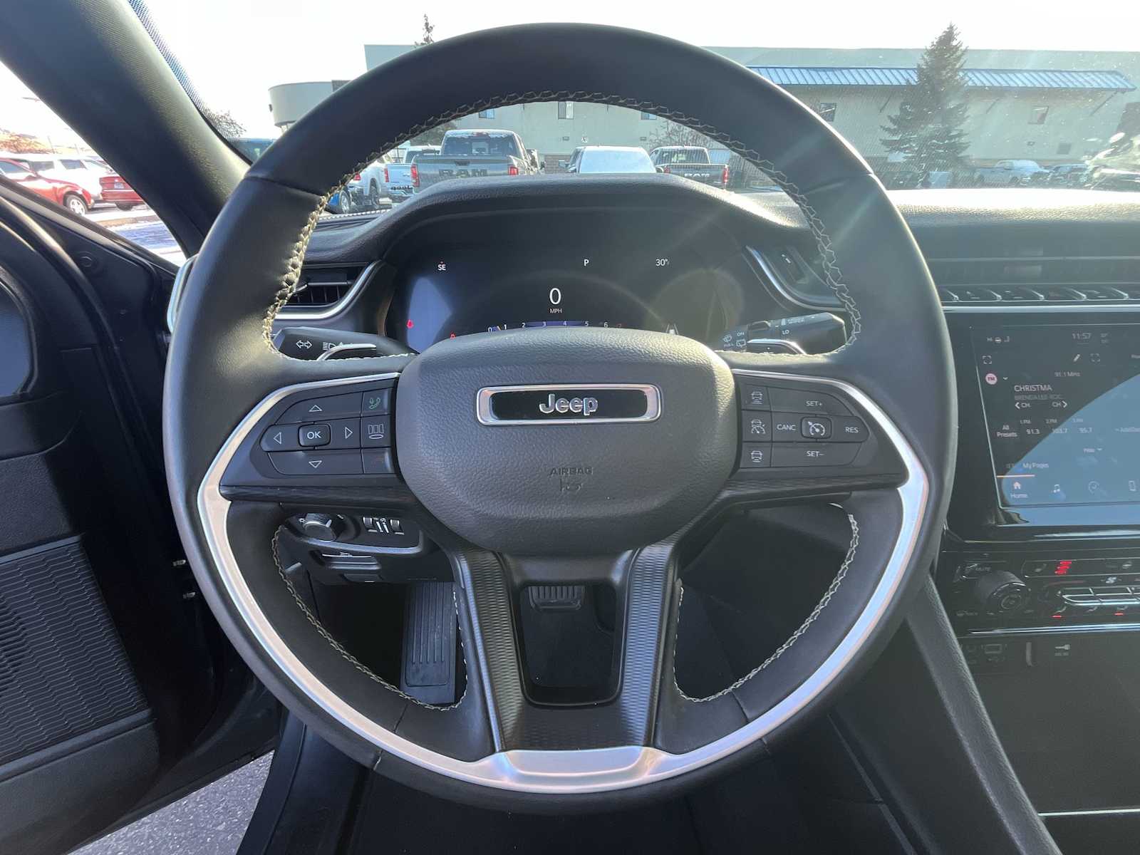 Thumbnail: 2023 Jeep Grand Cherokee - 15