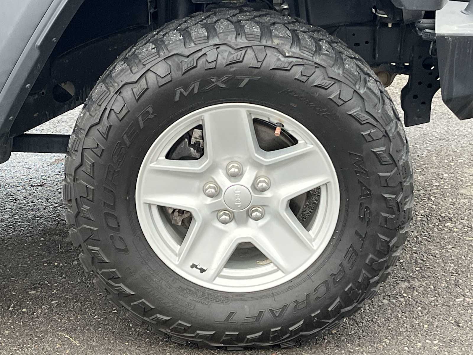 Thumbnail: 2020 Jeep Gladiator - 8