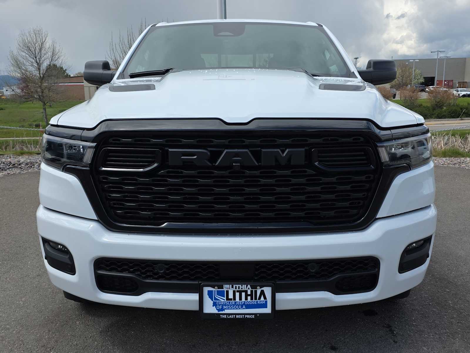 Thumbnail: 2026 RAM 1500 - 6