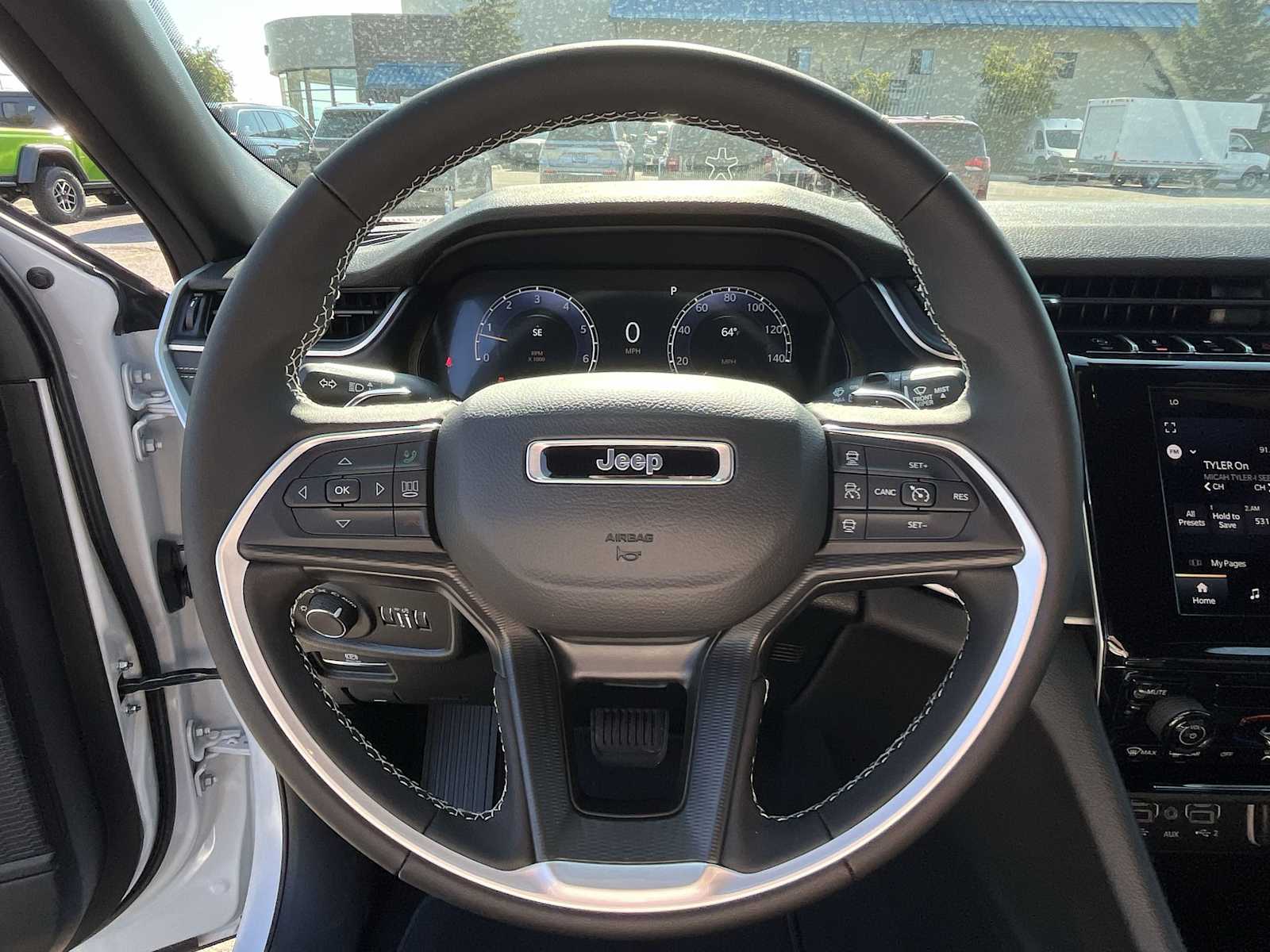 Thumbnail: 2025 Jeep Grand Cherokee - 15