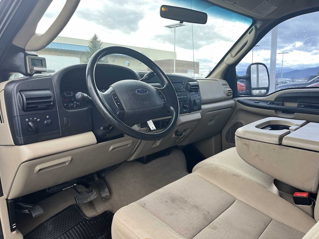 Used 2006 Ford F-350 Truck Crew Cab