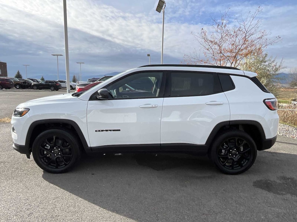 New 2026 Jeep Compass LATITUDE ALTITUDE 4X4 Sport Utility