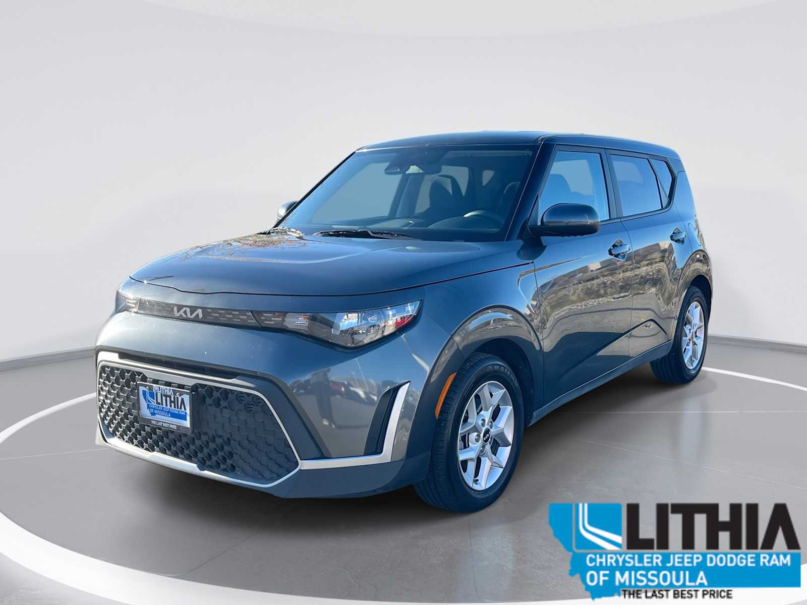 2023 Kia Soul LX's photo