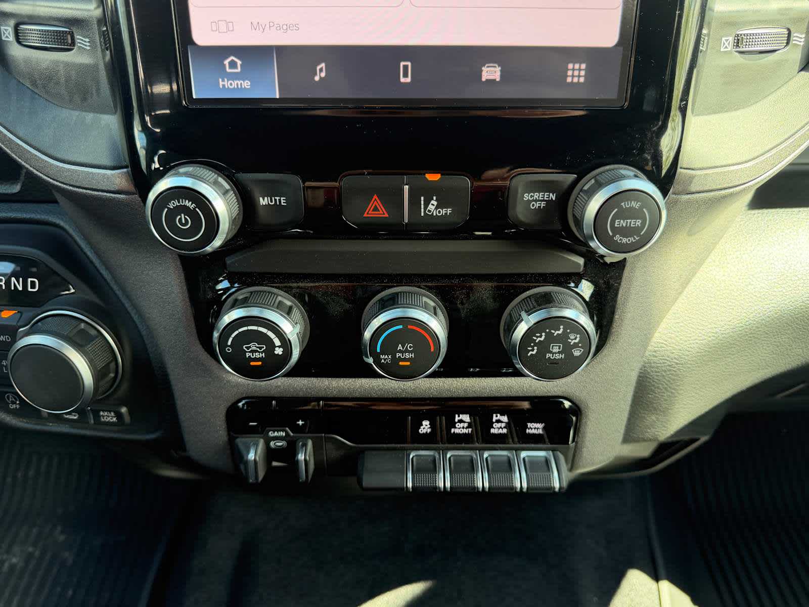 Thumbnail: 2026 RAM 1500 - 21