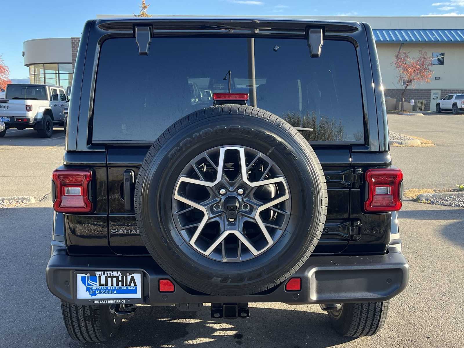 Thumbnail: 2026 Jeep Wrangler - 5