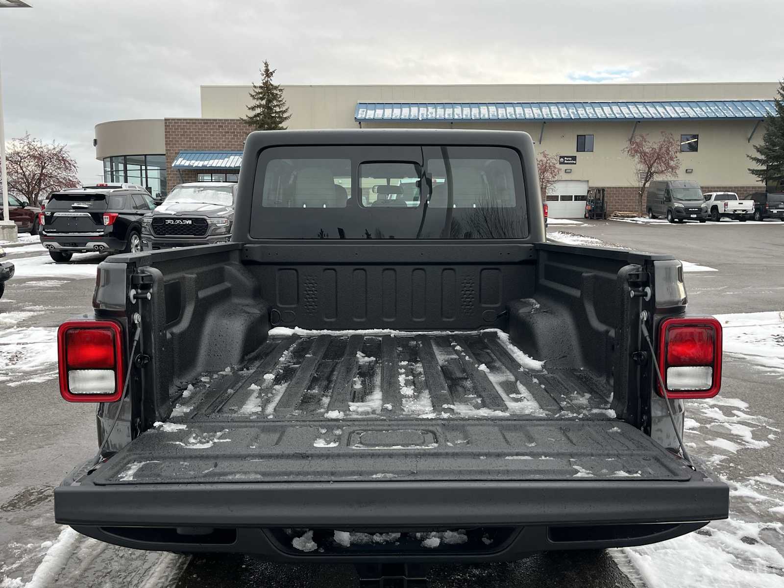 Thumbnail: 2026 Jeep Gladiator - 19